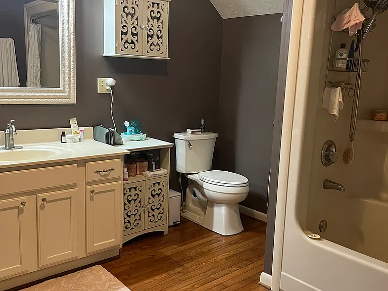 37 Oak Hall Dr #TOP — Photo 8