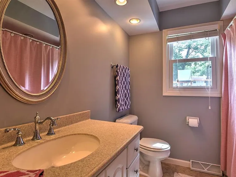 575 S Hillcrest Dr — Photo 5
