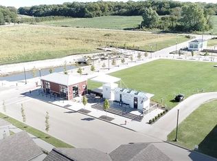 1017 S Minton Rd, Independence, MO 64056