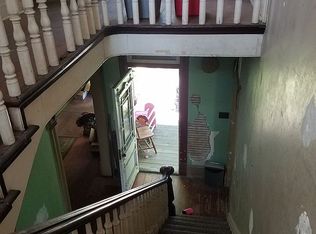 511 N Locust St, Flora, IL 62839