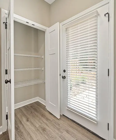 528 Concord Dr — Photo 10