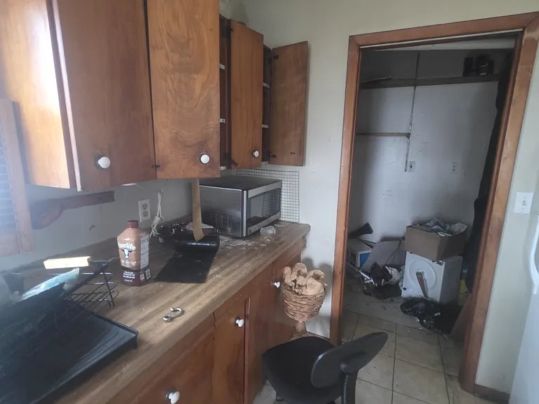 1828 W Leafland Ave — Photo 31