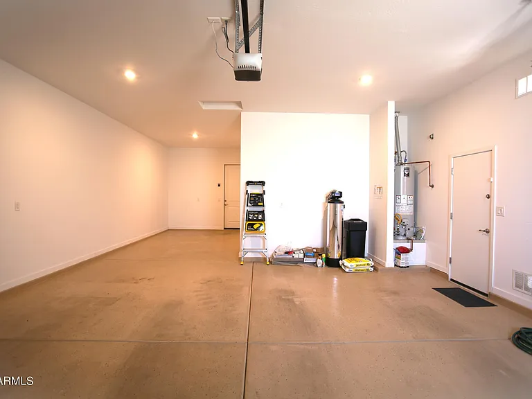 1201 E Cherrywood Pl — Photo 53