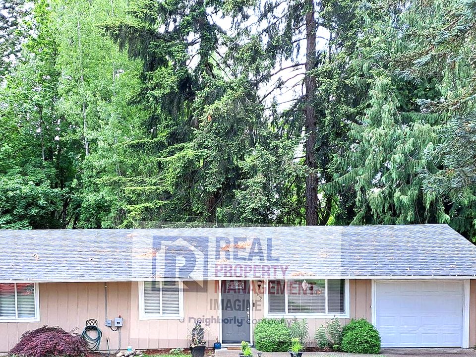 1st image of 819 Oakcrest Dr SE