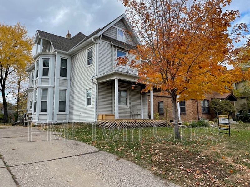 1st image of 861 Snelling Ave N #1