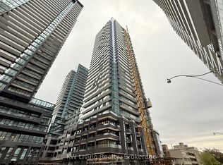 110 Broadway Ave #419, Toronto, ON M4P 1V7