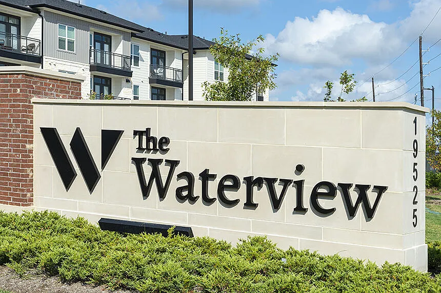 The Waterview — Photo 2