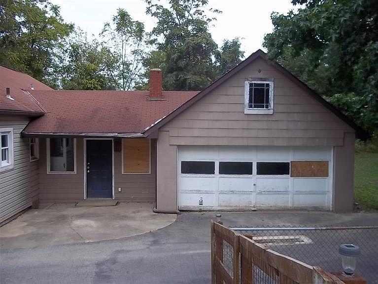 1st image of 417 Hanna Ave