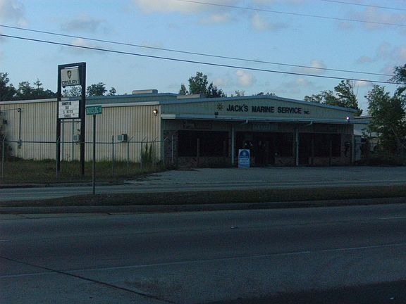 4th image of 1199 Highway 90