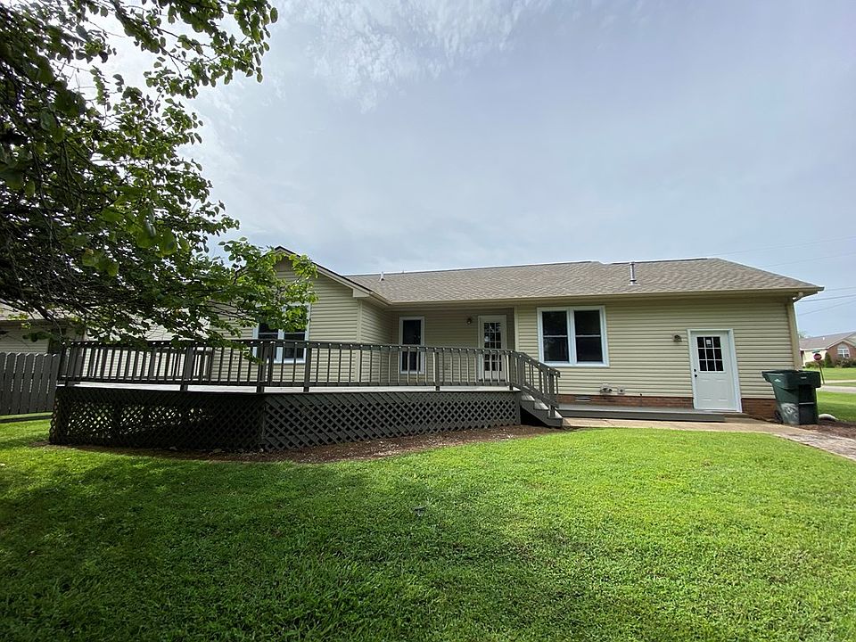 2nd image of 221 Deerwood Dr