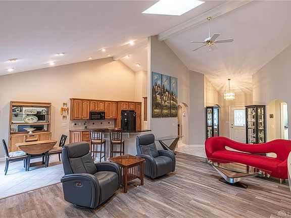 2nd image of 6838 Lorien Woods Dr
