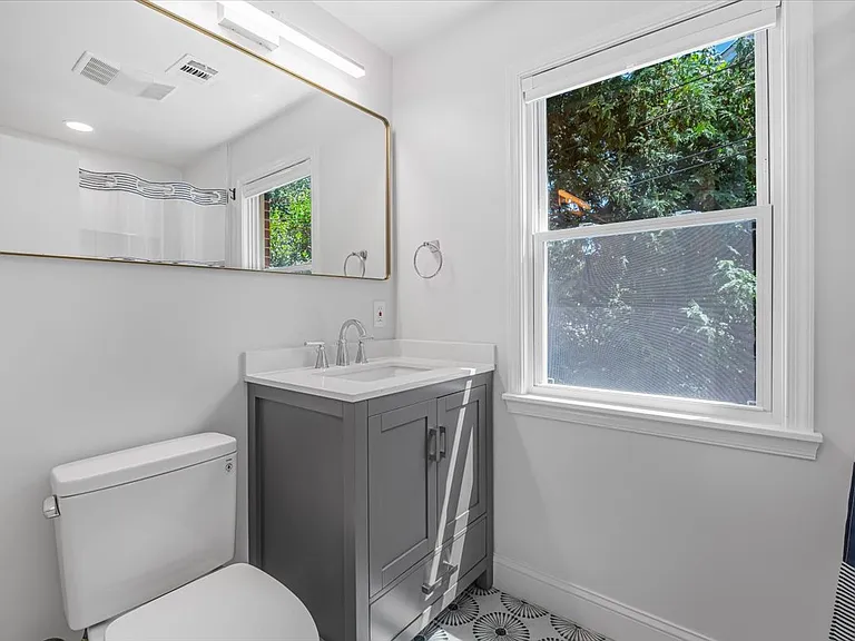 9514 Edgeley Rd — Photo 18