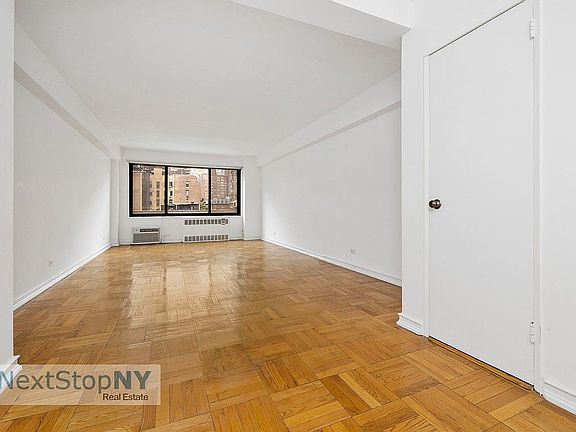 3rd image of 200 E 36th St APT 9C