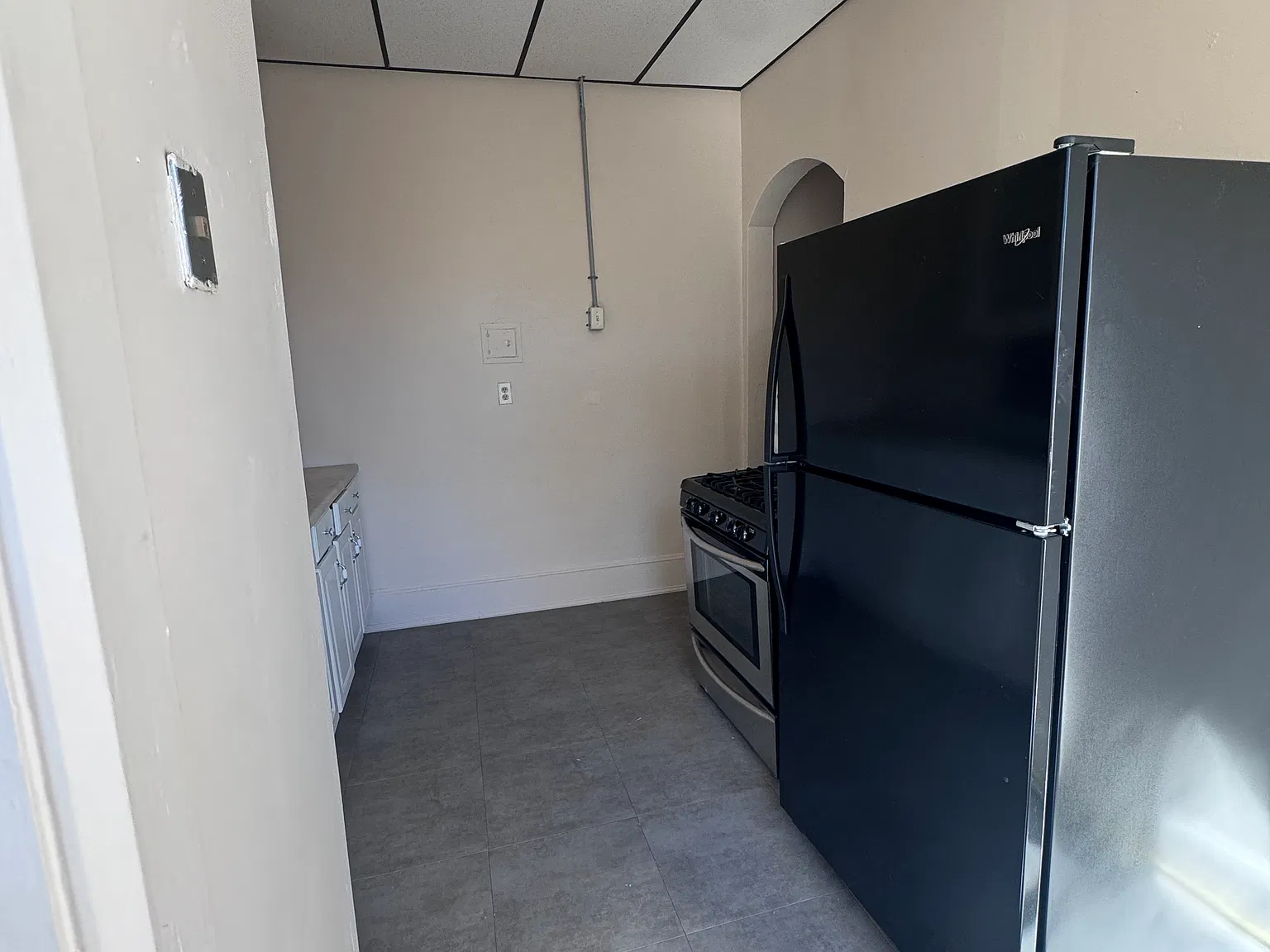 1 bed, 650 sqft, $1,350 — Photo 2