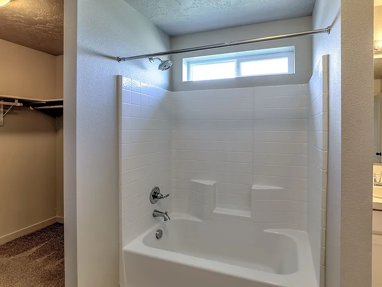 7505 S Foremast Ave — Photo 31