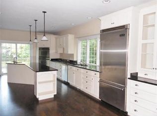 6 Mendon Rd, Sutton, MA 01590
