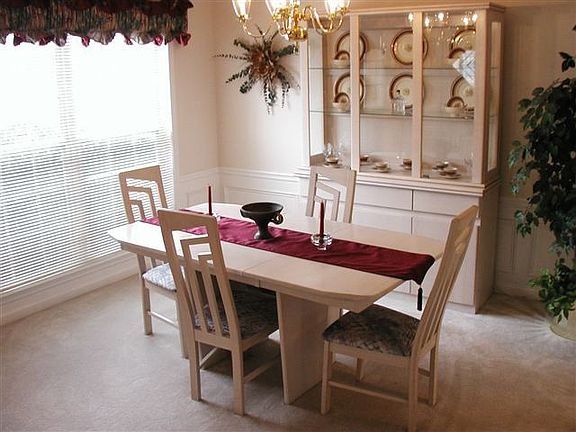 Formal dining room