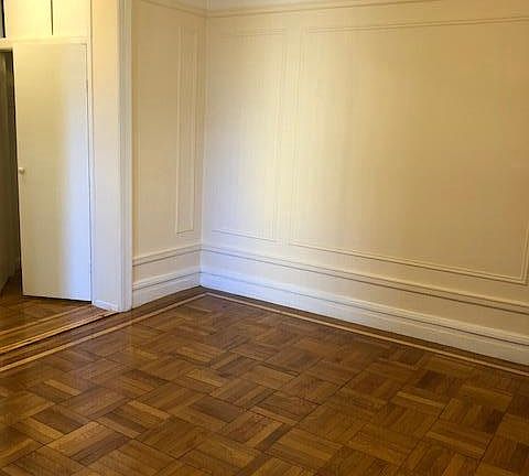 5th image of 5315 15th Ave APT 1C