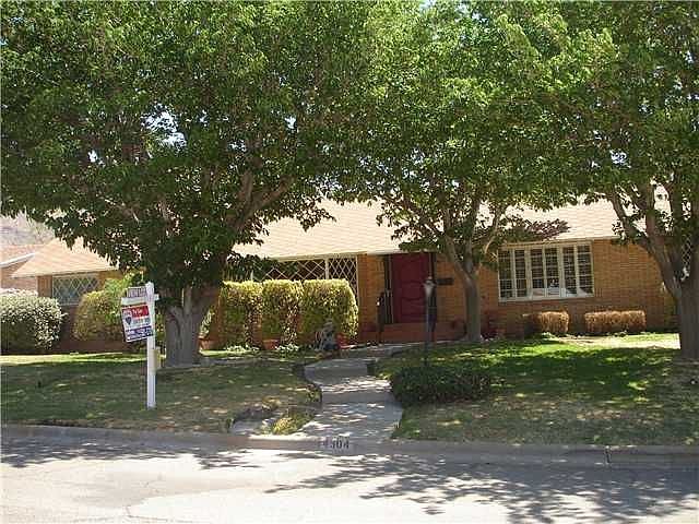 1st image of 4304 Park Hill Dr