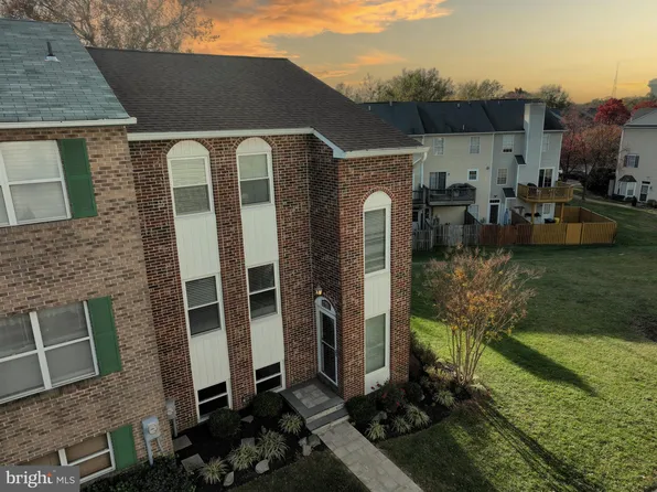 2540 Vineyard Ln, Crofton, MD 21114