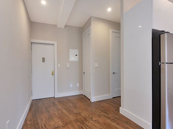 3rd image of 699 Ocean Ave APT 6B