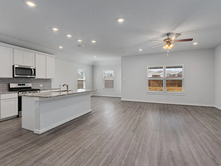 4044 Legend Mdws — Photo 4
