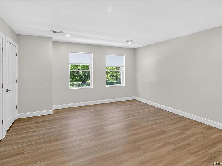 287 Delaware Ave — Photo 23