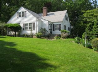 55 Hillside Ter, Irvington, NY 10533