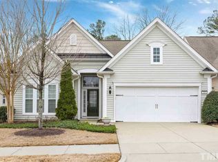 533 Clarenbridge Dr, Cary, NC 27519