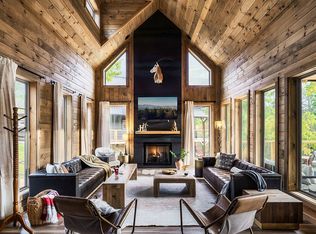 2438 Coopers Hawk Way, Sevierville, TN 37862