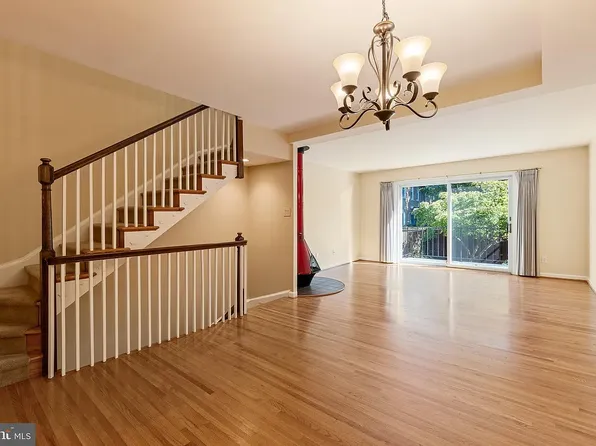 706 6th St SW, Washington, DC 20024