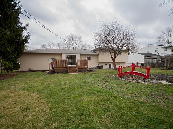 5th image of 3658 Darbyshire Dr