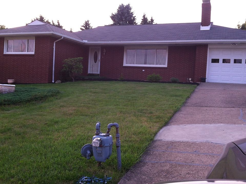 3BR/2BA-Brick Ranch