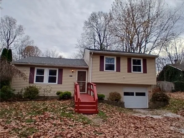 6218 Maxwell Dr, Madison, OH 44057