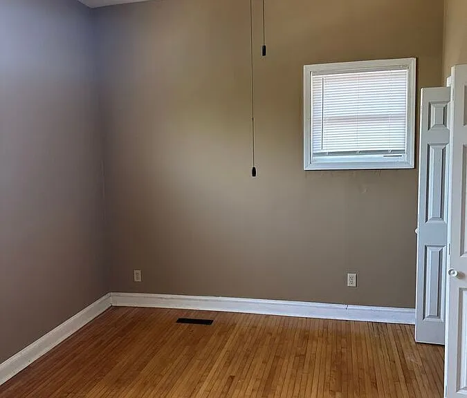 504 Belvidere St E #1 — Photo 6