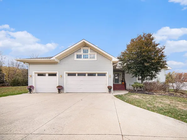 132 Remington Dr, Spring Arbor, MI 49283