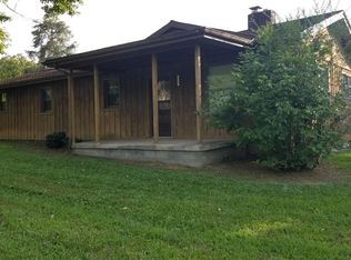 734 Sam Houston School Rd, Maryville, TN 37804