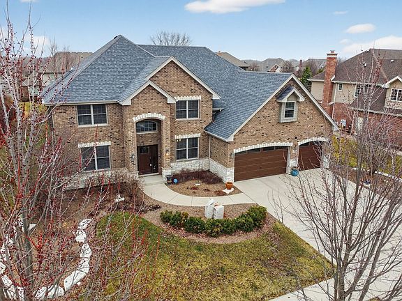 3rd image of 11050 Siena Dr