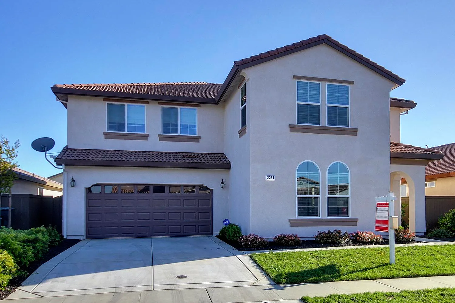 2264 Ridgemere Cir photo 1