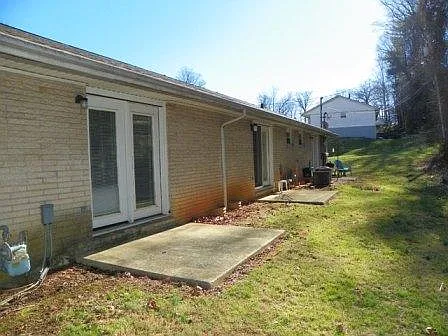 54 Dogwood Ct #B — Photo 8