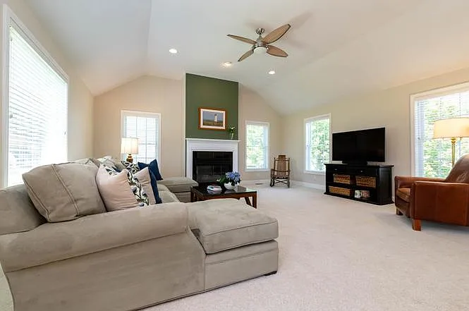 4 Chokeberry Ln — Photo 8
