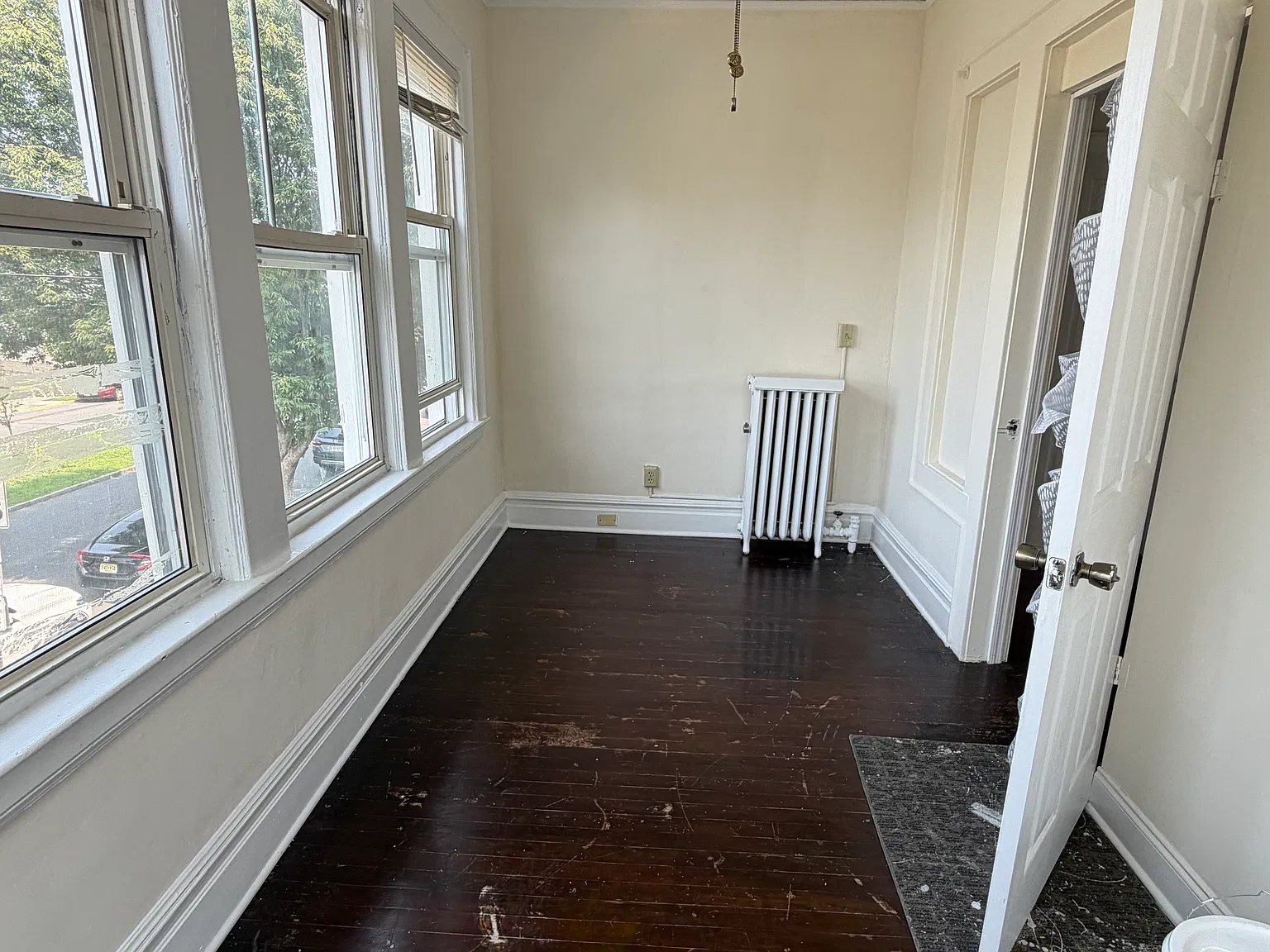 3 bed, 1200 sqft, $2,750 — Photo 2