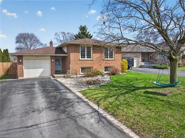 4199 Highland Park Dr, Lincoln, ON L3J 0K3