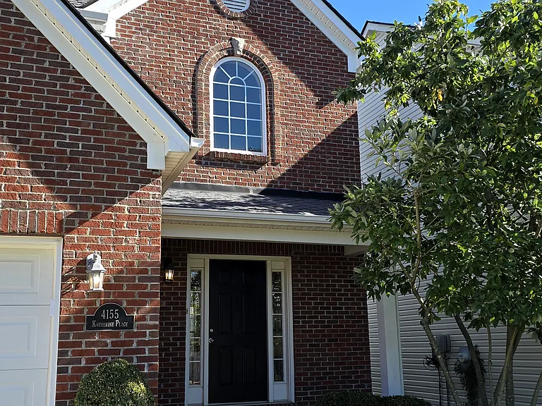4155 Katherine Pl — Photo 2