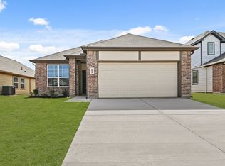 5045 Cervinae Rd, Fort Worth, TX 76036