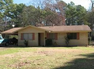 2521 Summer Grove Dr, Shreveport, LA 71118