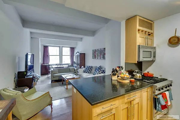 Rented by Bouklis Group | media 44