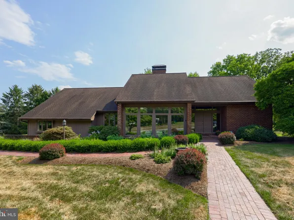 102 Windover Turn, Lancaster, PA 17601