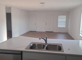 8926 Estes Lakes Dr, Baytown, TX 77521