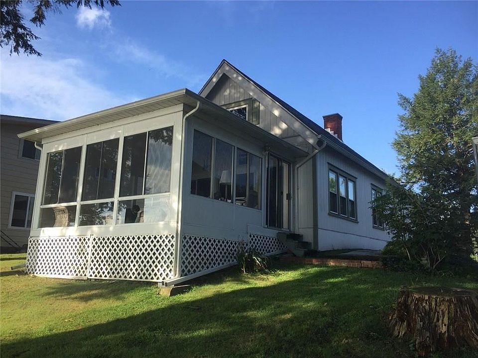 11491 E 1st St Conneaut Lake Pa 16316 Mls 143869 Zillow
